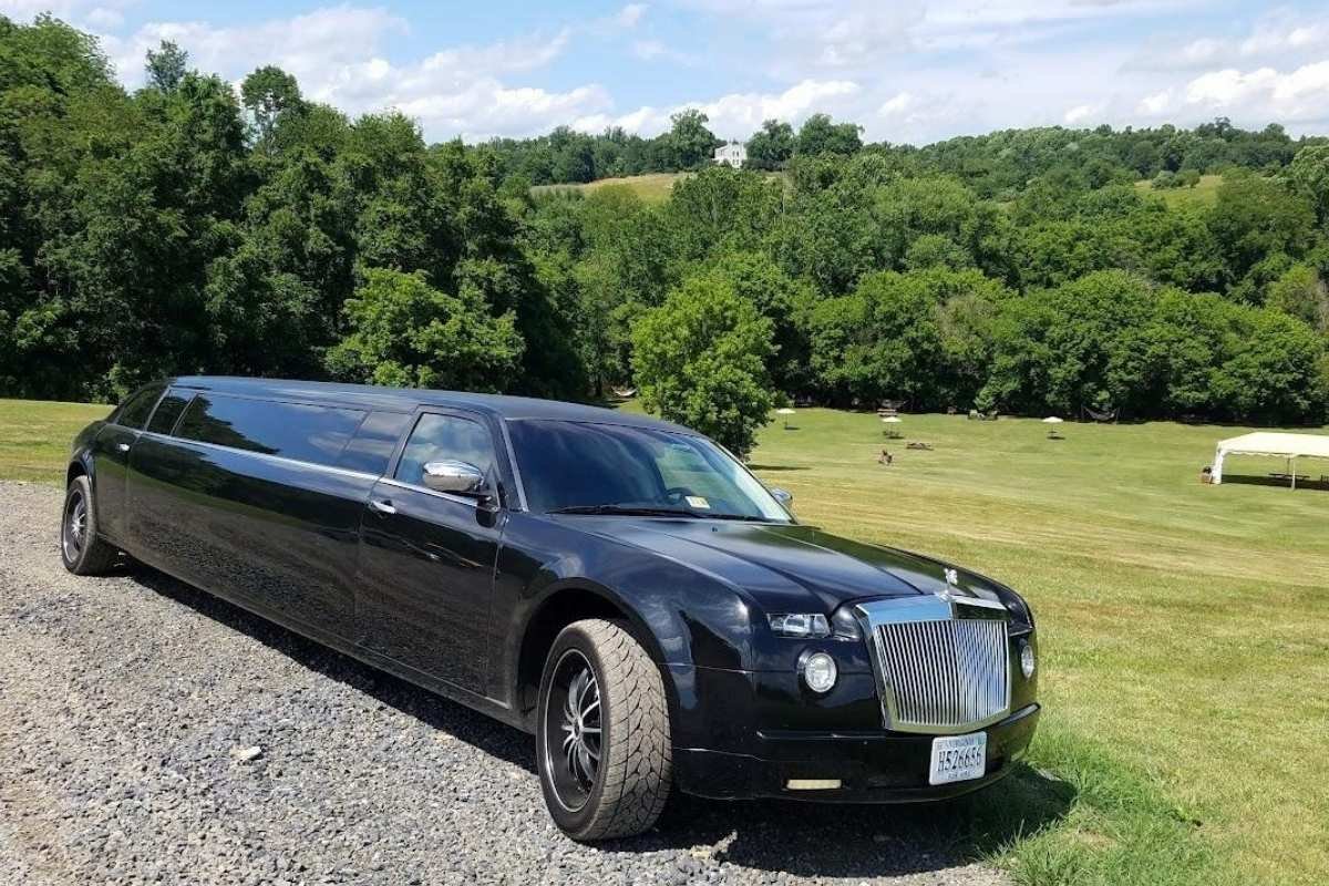 Chrysler 300 / Rolls Royce Replica