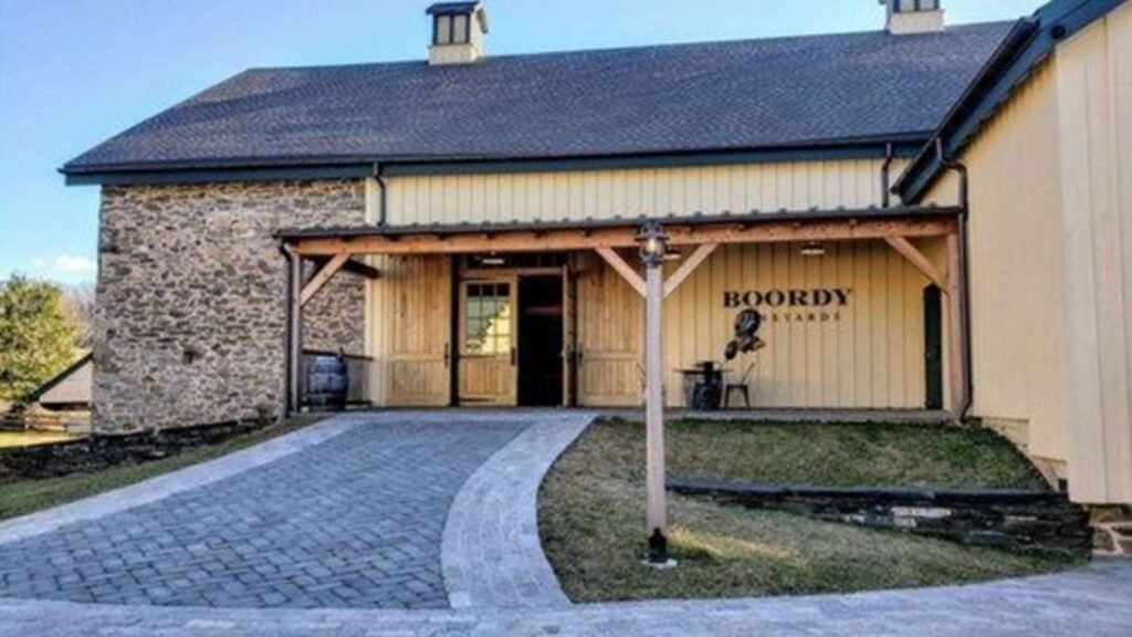 “Atlas Limousine Baltimore winery tour transportation with a relaxing vineyard and wine country experience”